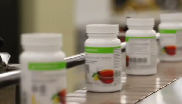 银发经济崛起：保健产业30年蜕变，开启8万亿市场新篇章