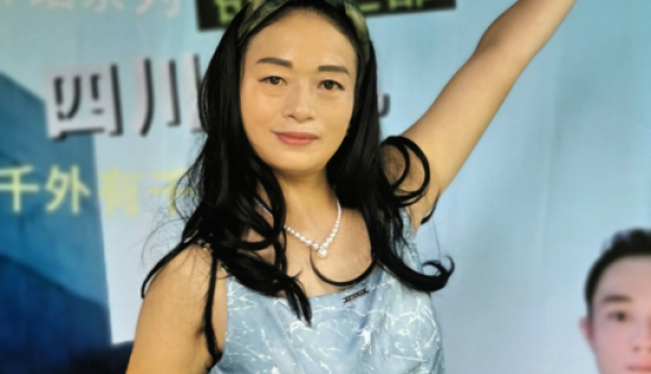 吴玉霞演员歌手简历