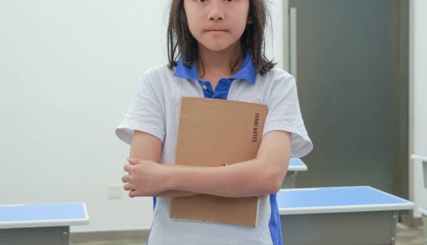 上海礼智信影视文化传媒有限公司和上海玖蕾影视文化传媒有限公司联合出品的《中华五千年之少年强三年二班幻日纪事》正式开拍