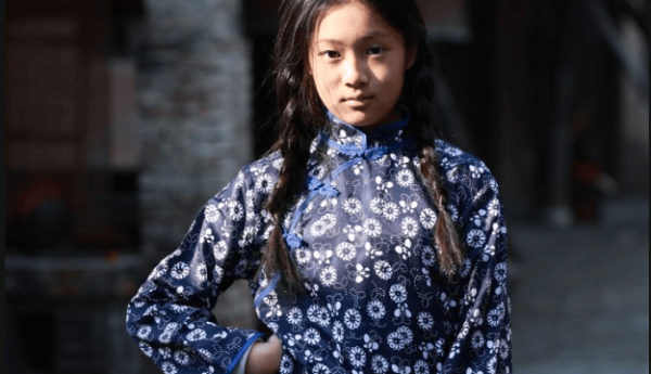 上海礼智信影视文化传媒出品的《闪闪红星》正式开拍