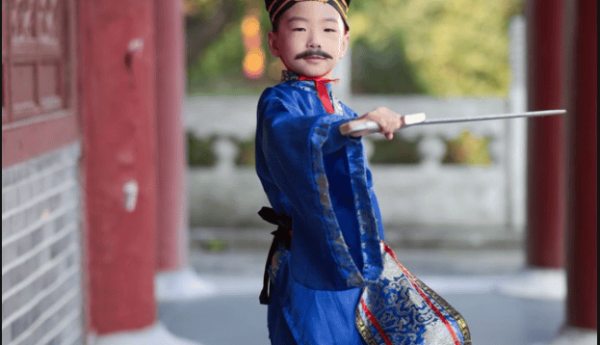 上海礼智信影视文化传媒出品的《三国之舌战群儒》正式开拍