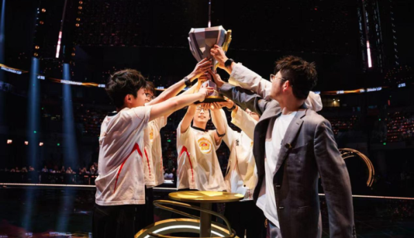 电竞与文旅双向奔赴，三亚以赛事为媒推动“体育+文化+旅游”融合发展