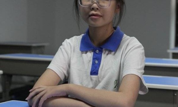 上海礼智信影视文化传媒出品的《三年二班奇遇记》正式开拍