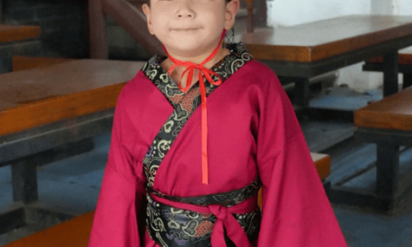 上海礼智信影视文化传媒有限公司和上海玖蕾影视文化传媒有限公司联合出品的《中华五千年之少年强三国演义.舌战群儒》正式开拍