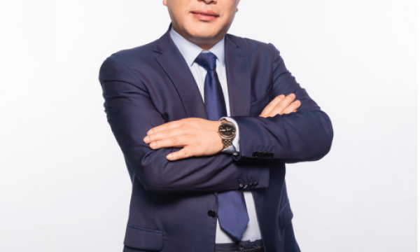 金融逐梦启智领航公益践行济世担当 ——访河北宏源帆贝企业管理咨询有限公司创始人张帆